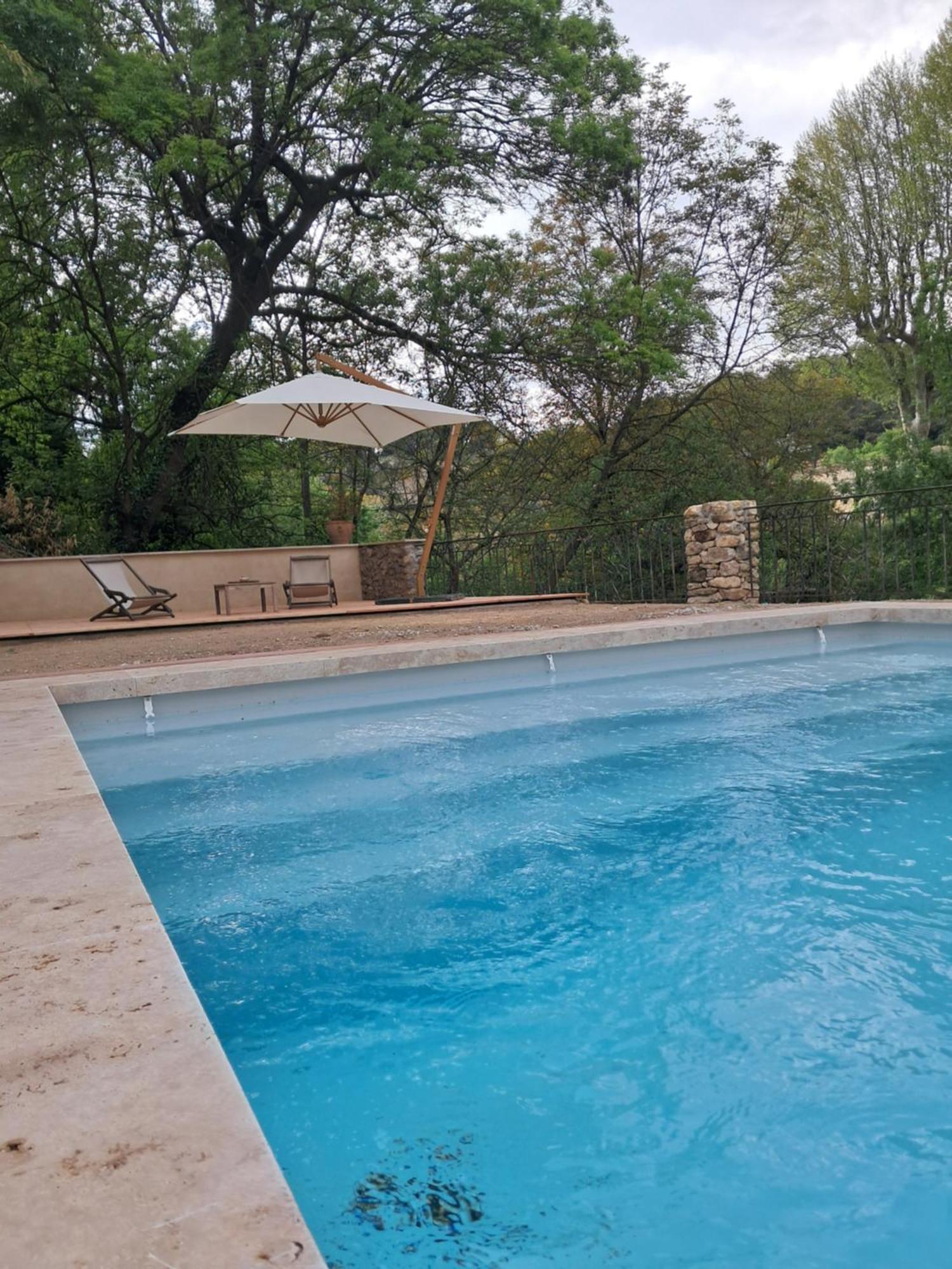 Bed and Breakfast Le Vieux Moulin De Jouques Exterior foto